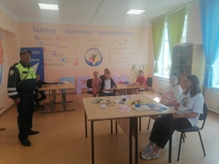 Правила дорожного движения в детском лагере «Колокольчик»